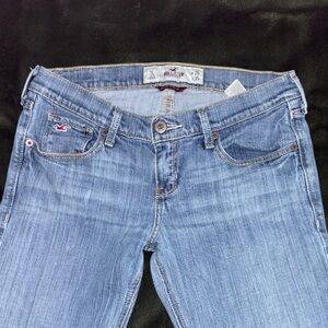 Hollister Women's Light Blue Jeans